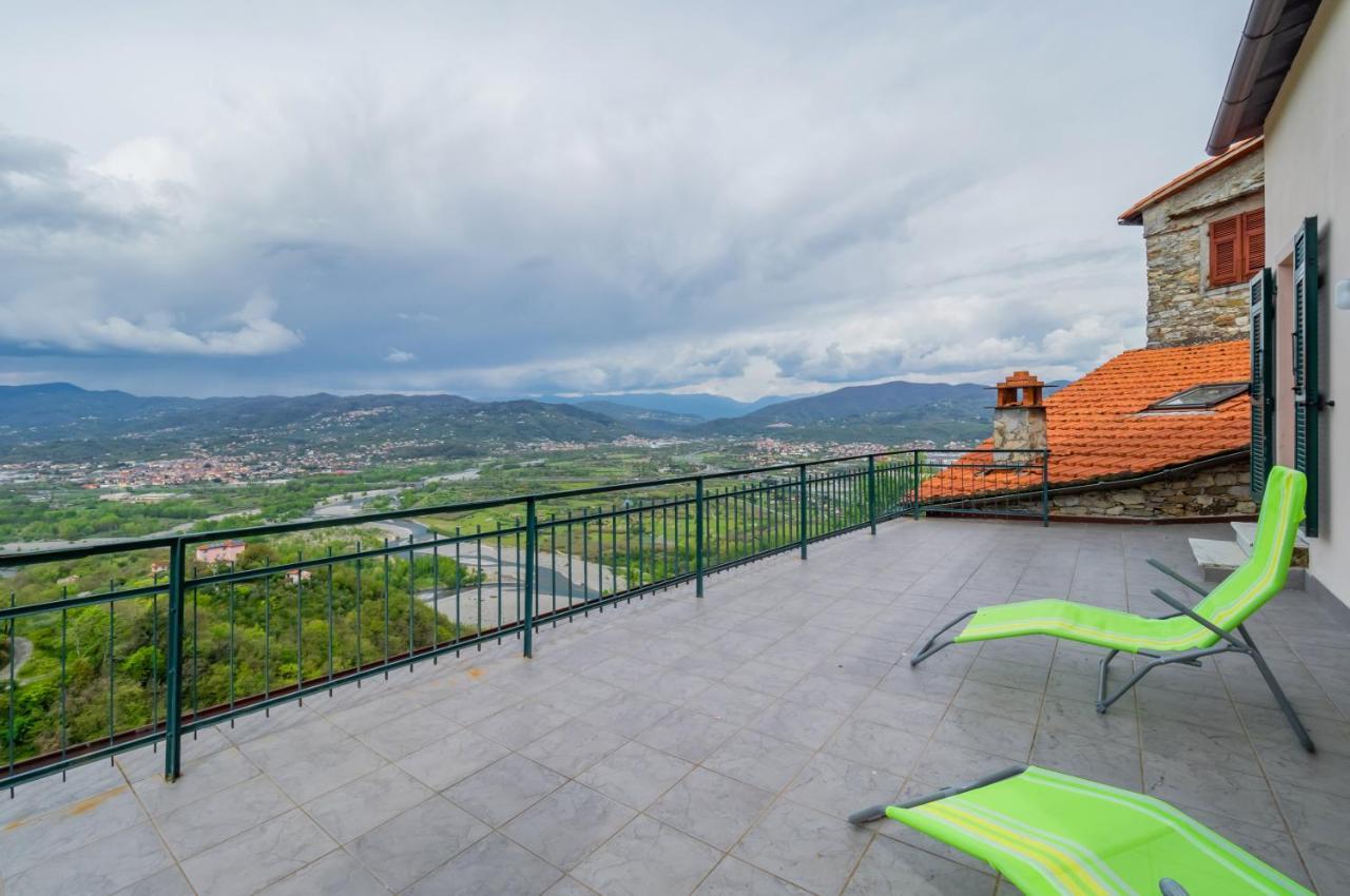 Comfy & Roomy Apt - View On The Ligurian Hills! 베차노리구레 외부 사진