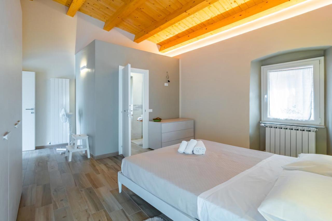 Comfy & Roomy Apt - View On The Ligurian Hills! 베차노리구레 외부 사진